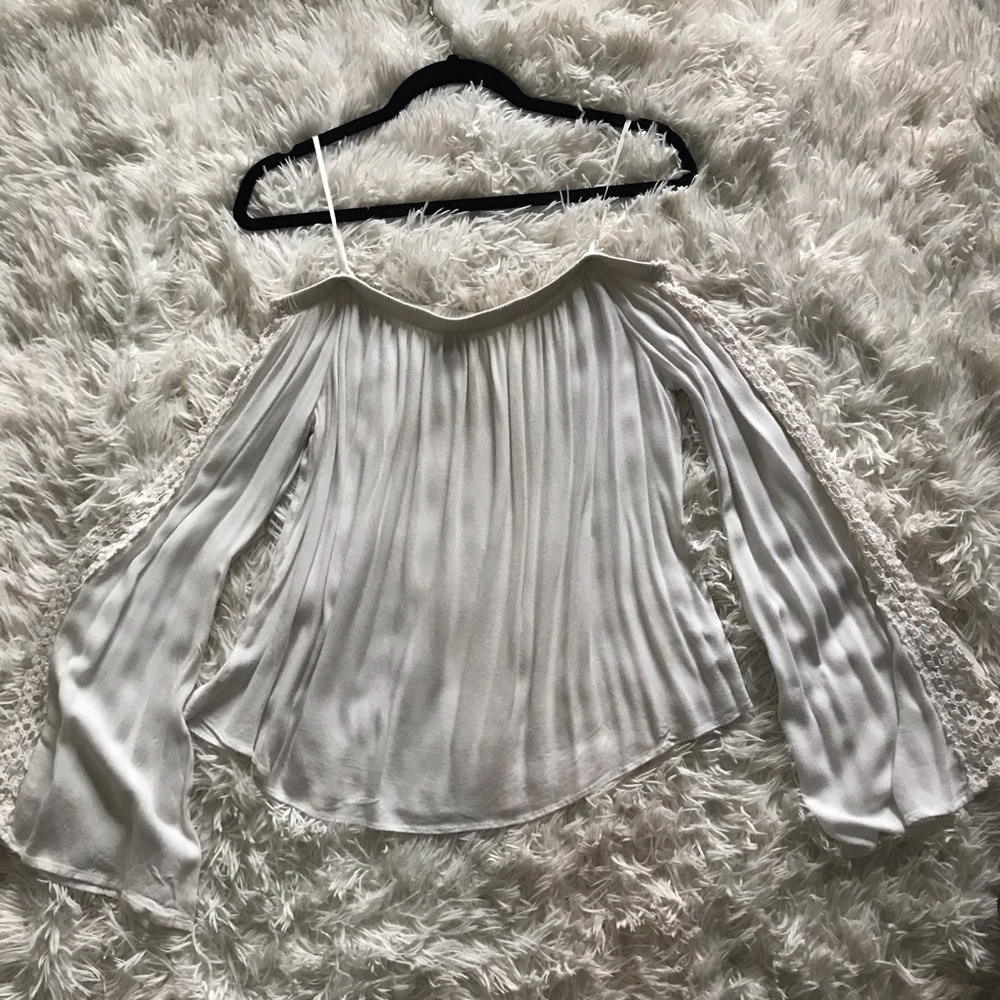 White cropped off the shoulder flowy top. Forever 21, size L